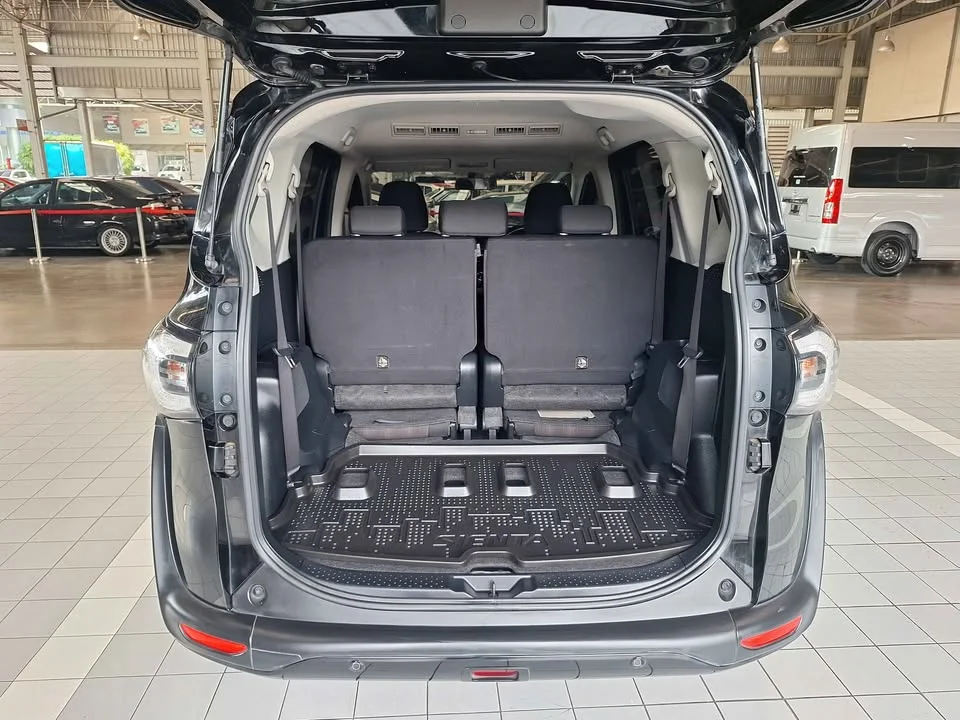 2018 Toyota Sienta II 3