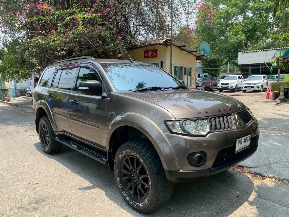 2013 Mitsubishi Pajero Sport II 3