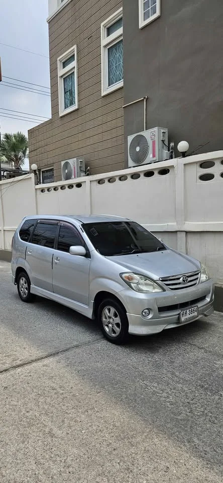 2005 Toyota Avanza I 2