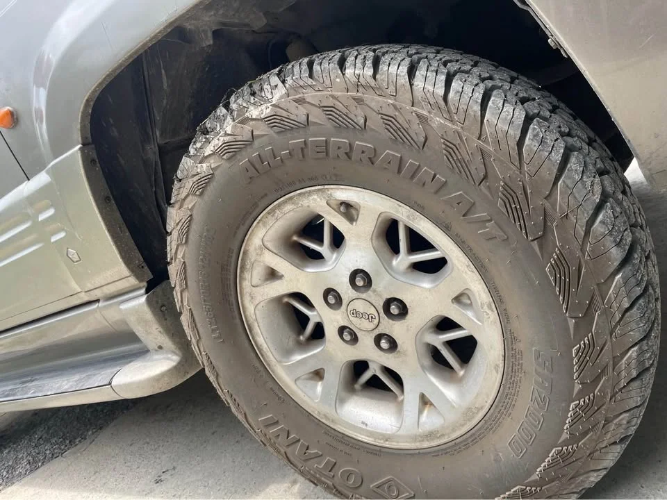 1998 Jeep Grand Cherokee ZJ 2