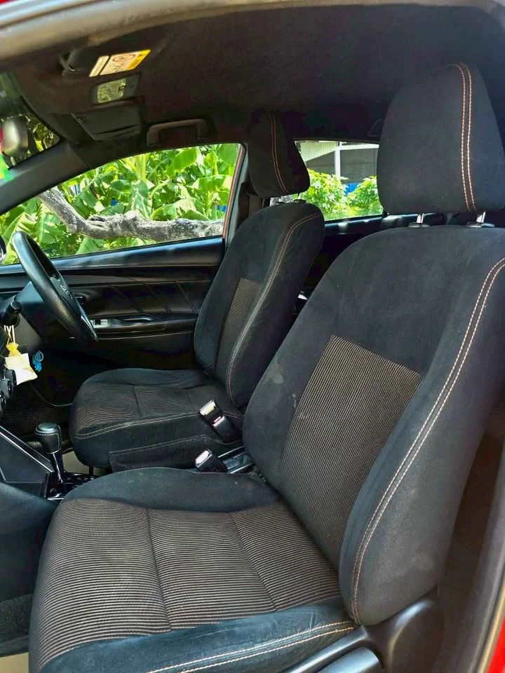 2015 Toyota Yaris III 2