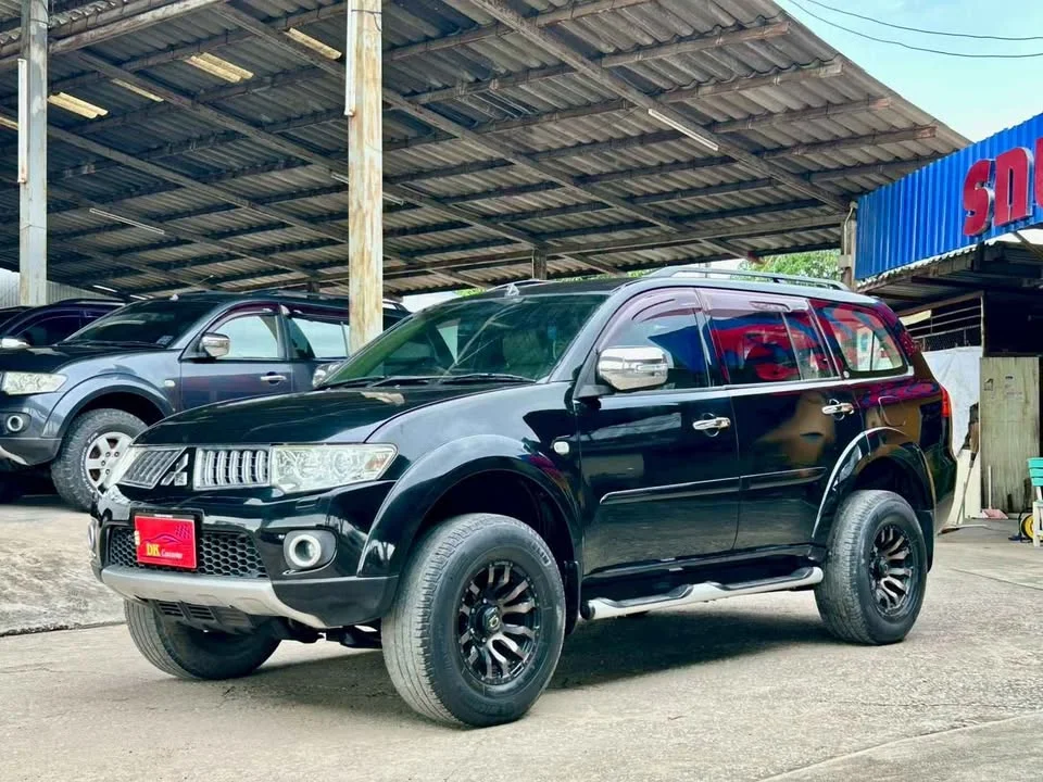 2012 Mitsubishi Pajero Sport II 2