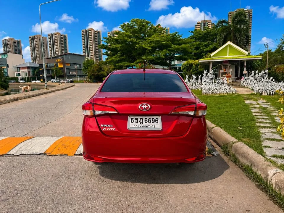 2018 Toyota Yaris ATIV III 2