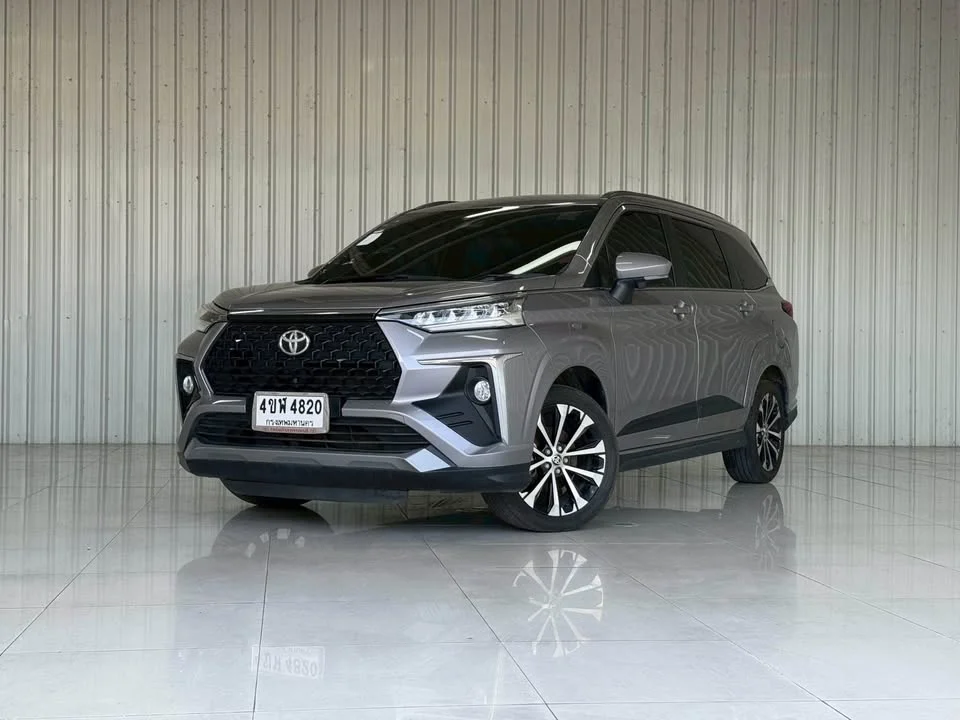 2023 Toyota Veloz III 2