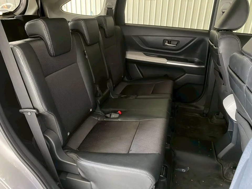 2023 Toyota Veloz III 3