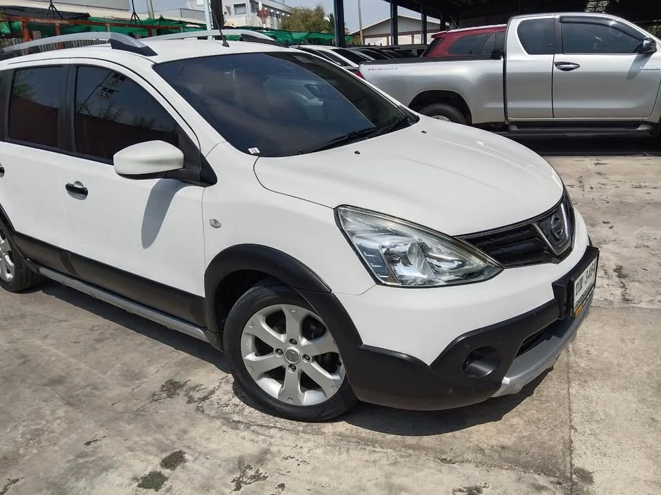 2014 Nissan Livinia I 3