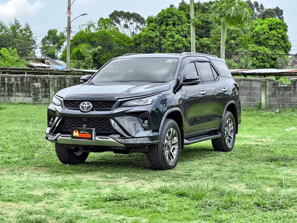 2023 Toyota Fortuner II 2