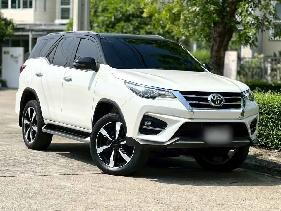 2019 Toyota Fortuner II 3