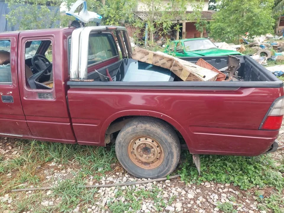 2002 Isuzu Faster Dragon Eyes III 3