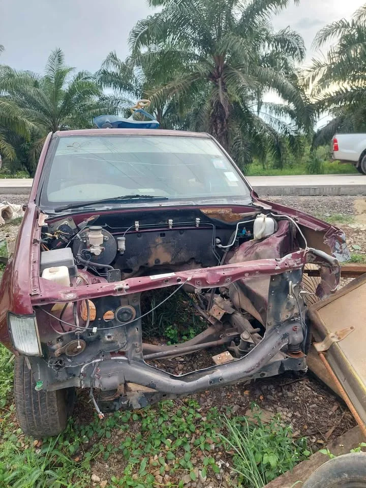 2002 Isuzu Faster Dragon Eyes III 2