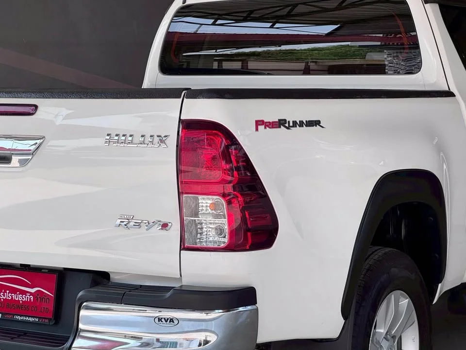 2018 Toyota Hilux VIII 3
