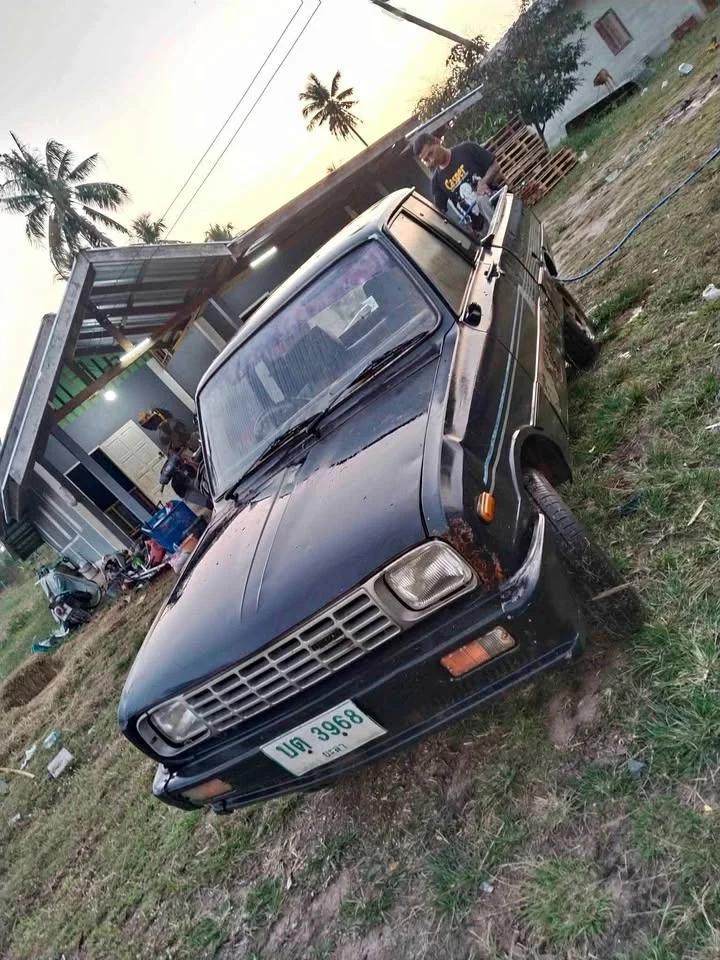 1990 Mazda B-series (Familia) III 3