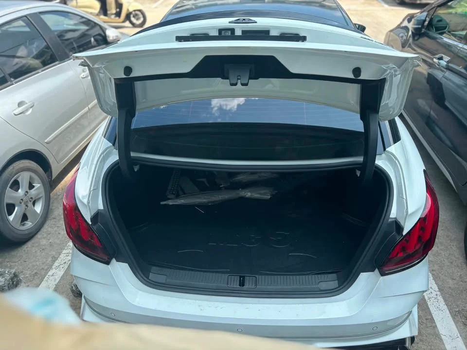2022 MG 5 II 3