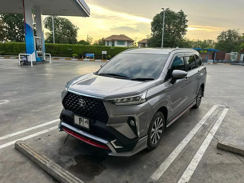 2025 Toyota Veloz III 3