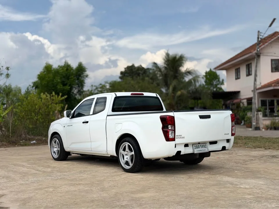 2020 Isuzu D-Max III (RG) 2