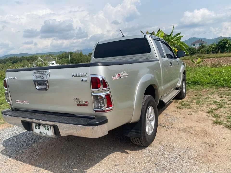 2012 Toyota Hilux VII 2