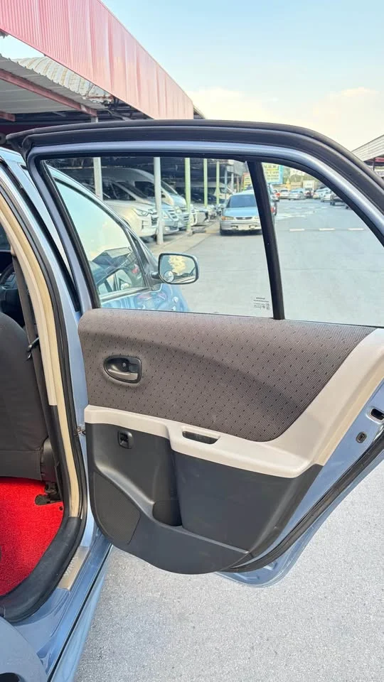 2012 Toyota Yaris II 3
