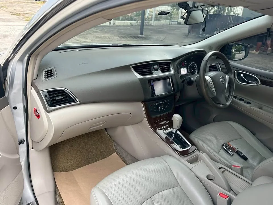 2013 Nissan Sylphy III (B17) 3