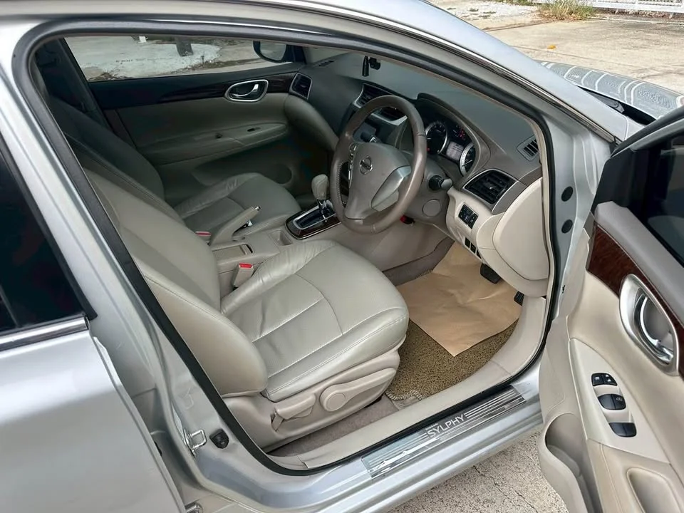 2013 Nissan Sylphy III (B17) 2