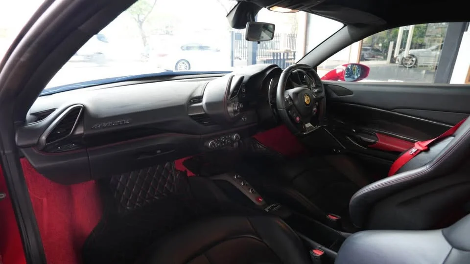 2016 Ferrari 488 2