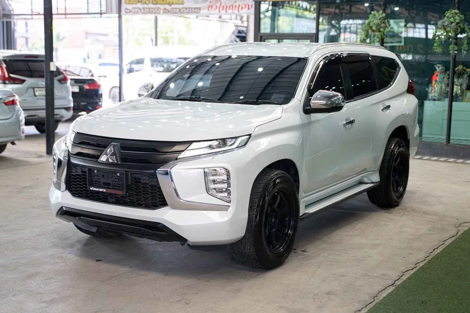 2019 Mitsubishi Pajero Sport III 3