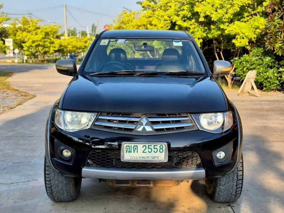 2012 Mitsubishi Triton IV 2