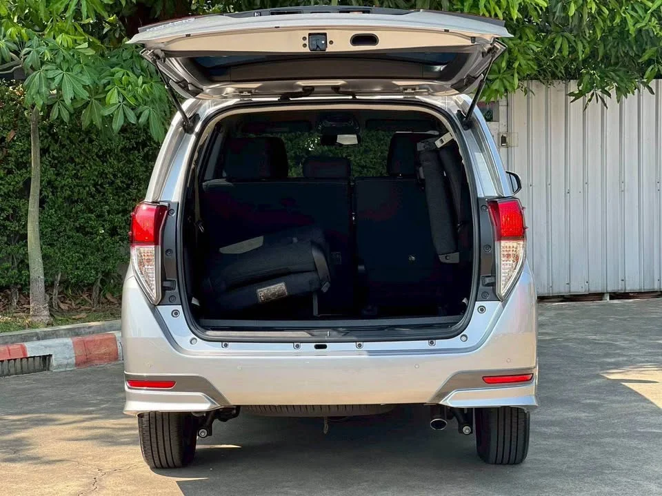 2021 Toyota Innova II 2