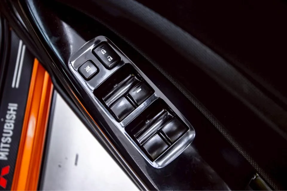 2018 Mitsubishi Mirage VI 3