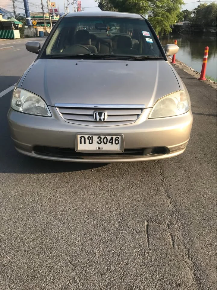 2005 Honda Civic VII 3