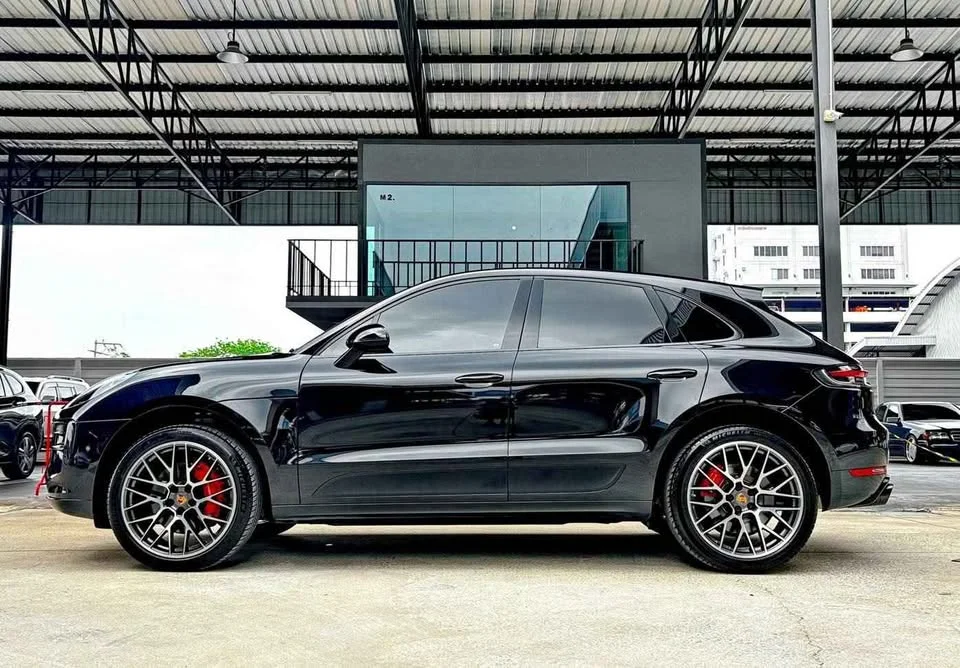 2020 Porsche Macan I 2