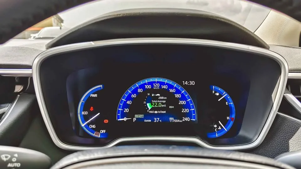 2020 Toyota Corolla Altis XII (E210) 3