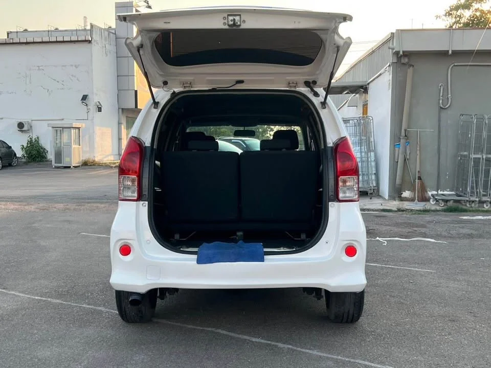 2013 Toyota Avanza II 3