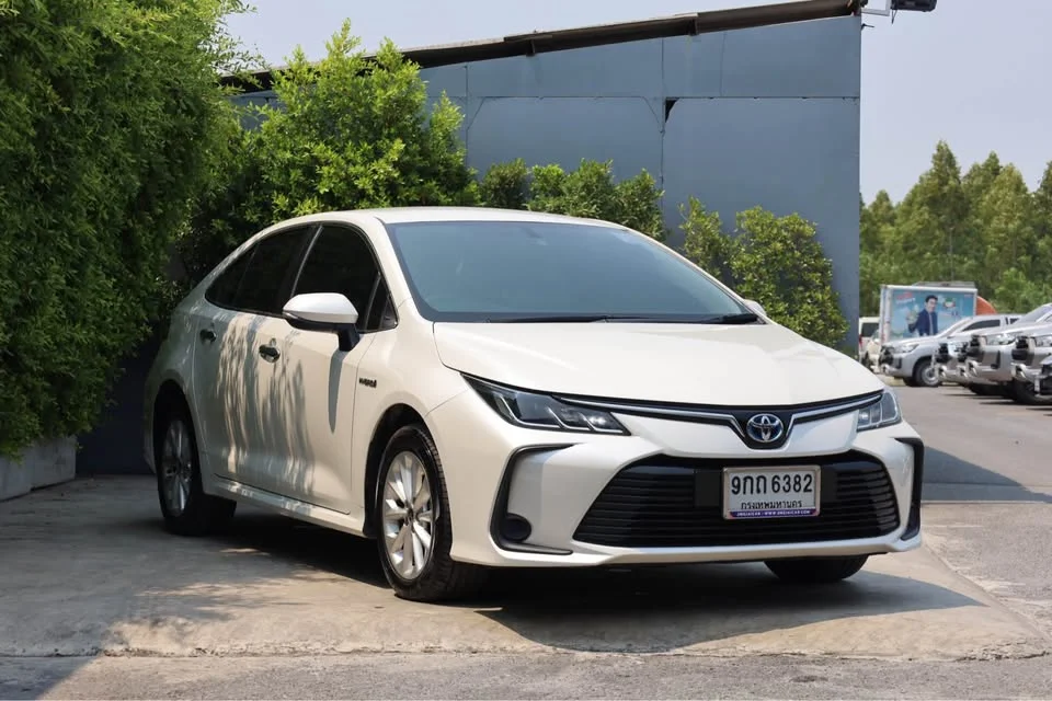 2019 Toyota Corolla Altis XII (E210) 3