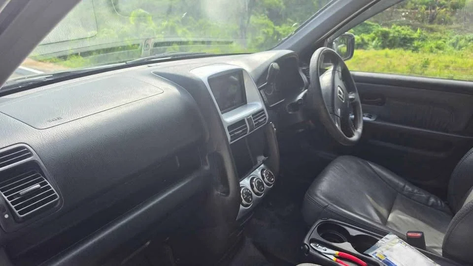 2003 Honda CR-V II 3