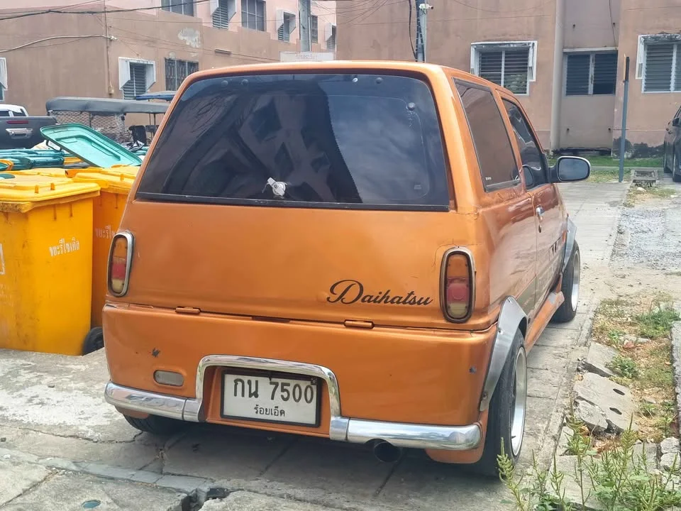 1997 Daihatsu Mira L500 2