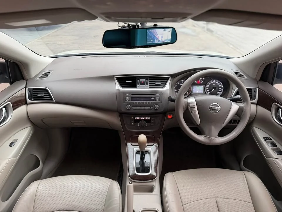 2013 Nissan Sylphy III (B17) 2