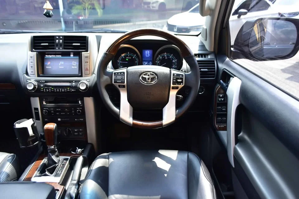 2012 Toyota Land Cruiser Prado J150 2