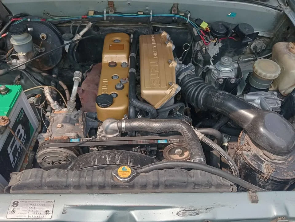 1995 Isuzu TFR III 3