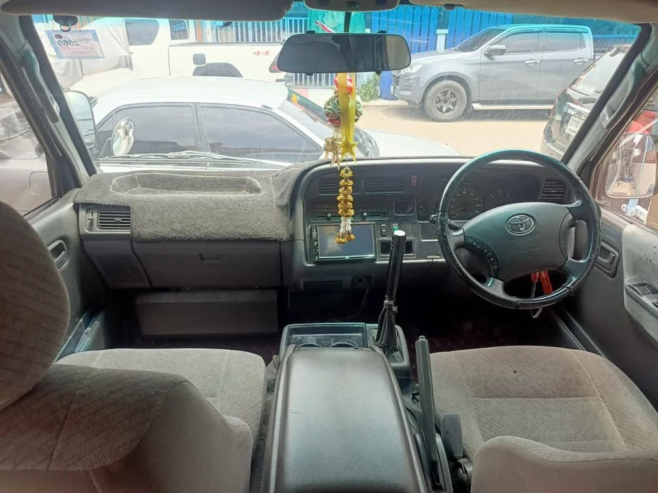 1996 Toyota Commuter IV (H100) 2
