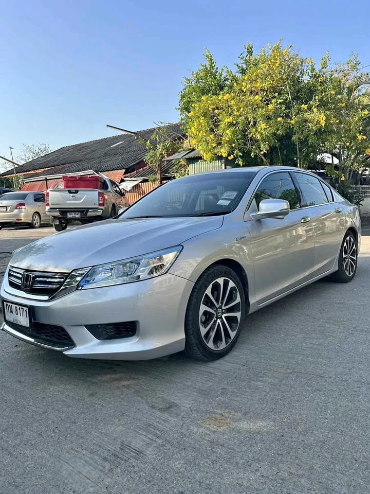 2014 Honda Accord IX 3