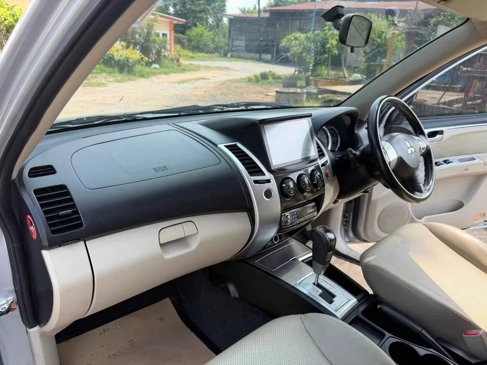 2011 Mitsubishi Pajero Sport II 3