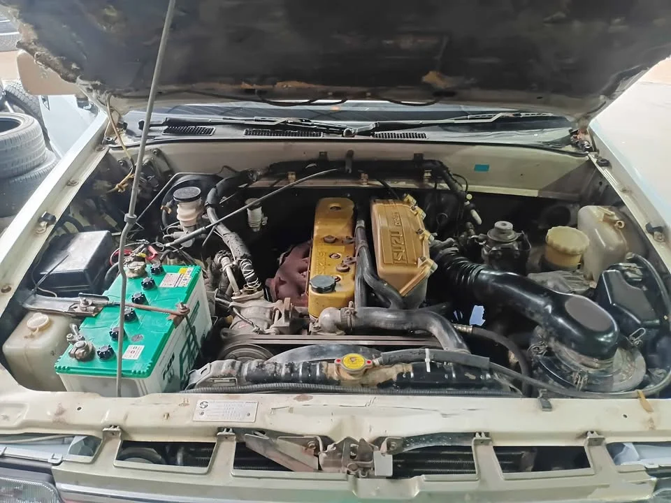 Isuzu TFR III 2
