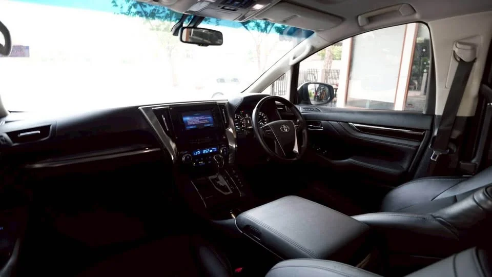 2015 Toyota Alphard, Vellfire III (AH30) 3