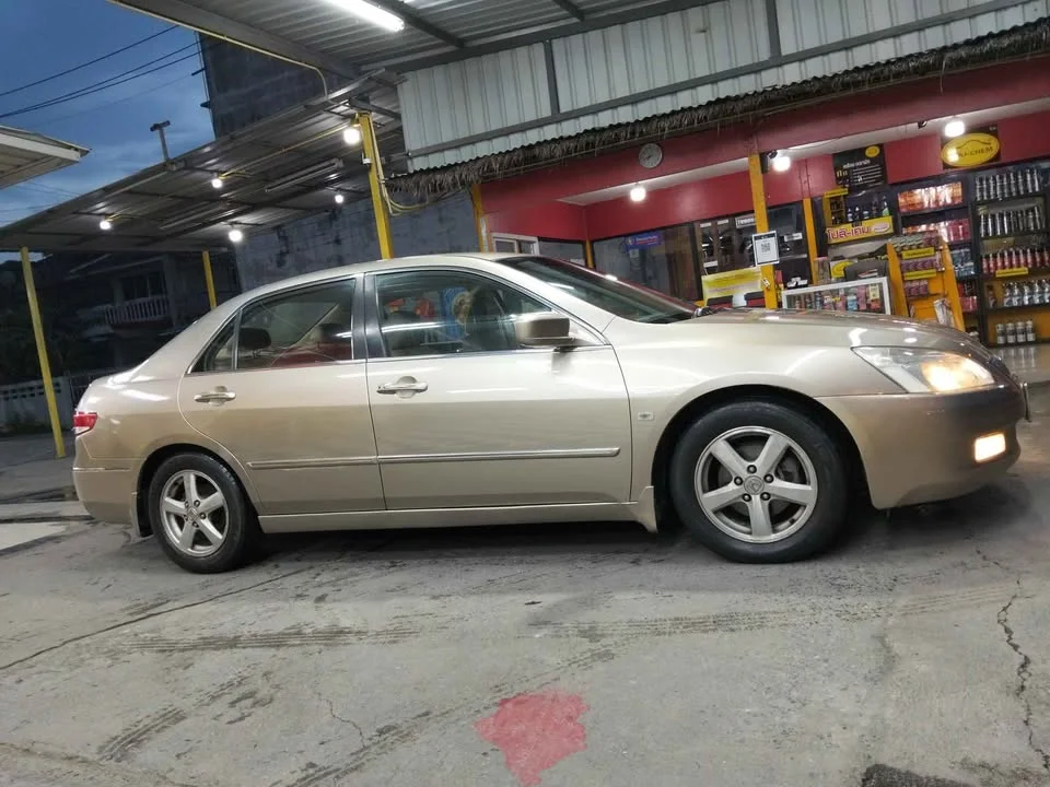 2003 Honda Accord VII 2