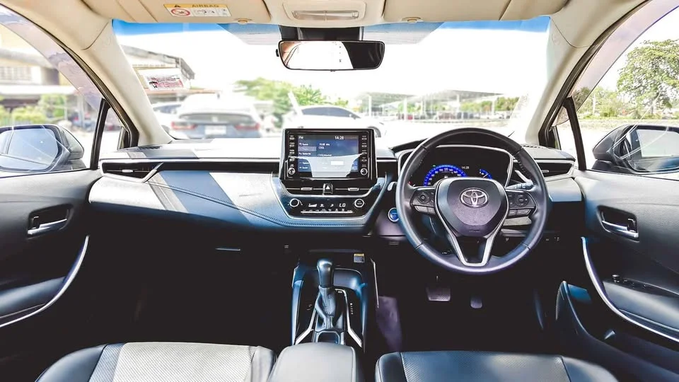 2020 Toyota Corolla Altis XII (E210) 3