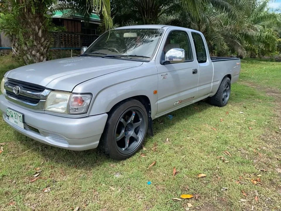 2003 Toyota Hilux Tiger VI 3