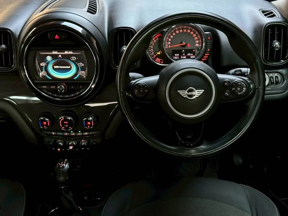 2017 Mini Countryman II 3