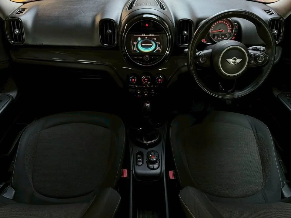 2017 Mini Countryman II 2