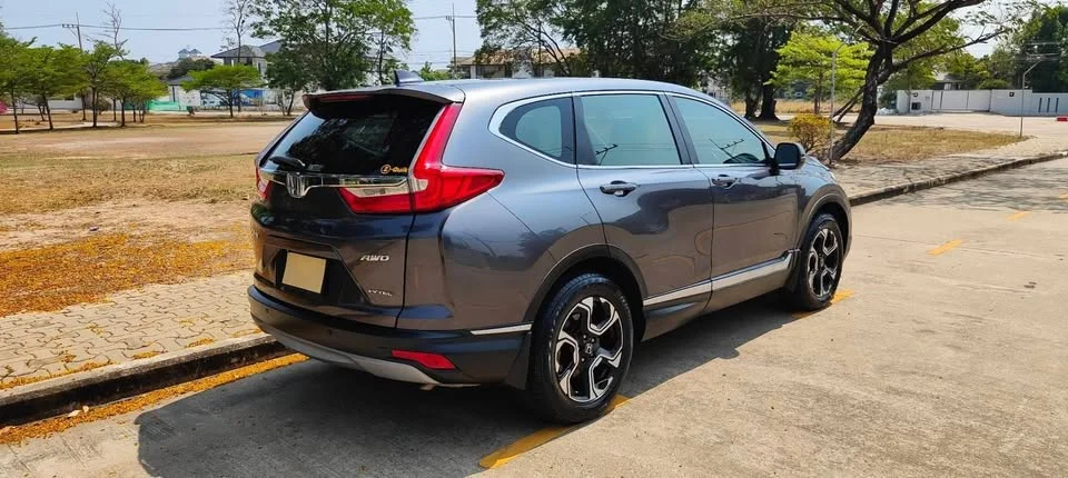 2017 Honda CR-V V 2