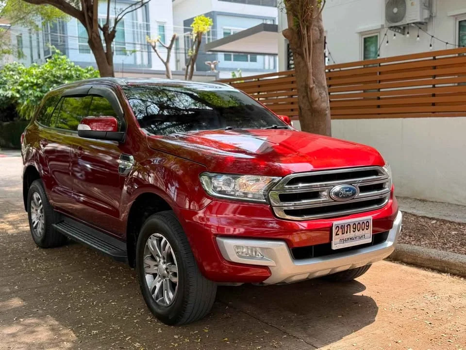 2016 Ford Everest II 3